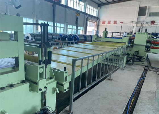 Yüksek Hassasiyetli SS304 Çelik Rulo Dilme Hattı Makinesi 0.3-3 X 1600