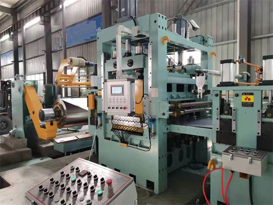 Uzunluk Hattına Yüksek Hızlı Hassas Uçan Makas Kesimi 0.3-3 X 1600