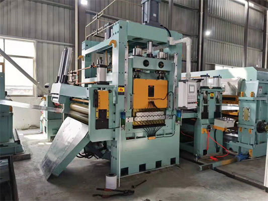 Ev Aletleri Levhası İçin Ön Boyalı Renk Kaplı Metal Boy Kesme Makinesi